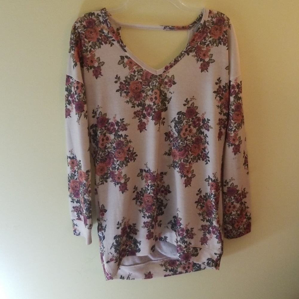 Eyeshadow sweater
